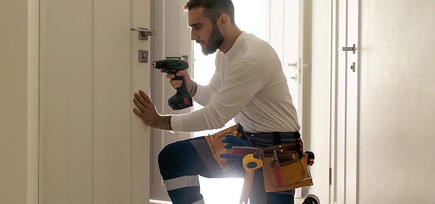 Mailbox Lock Installation Expert in Commerce, California